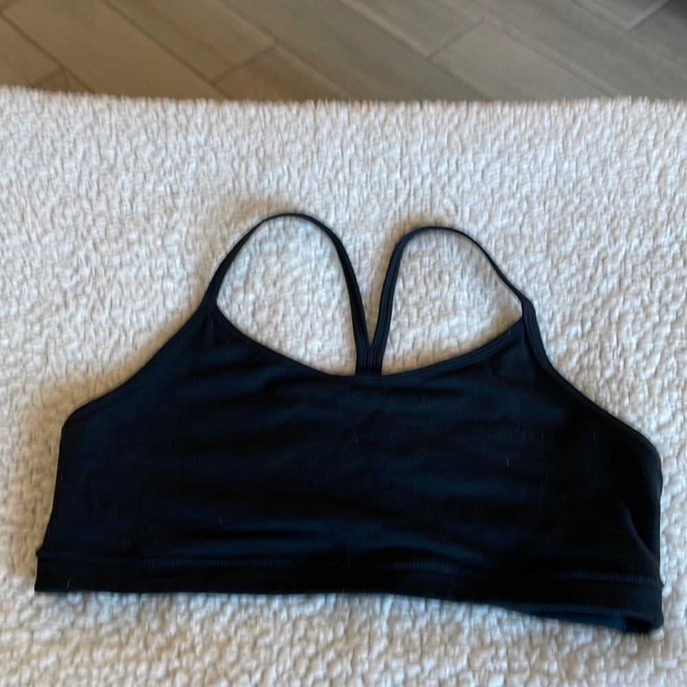Lululemon sports bra